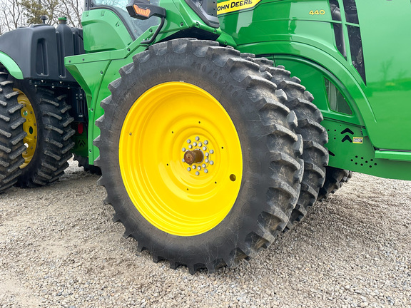 2025 John-Deere 9R 440