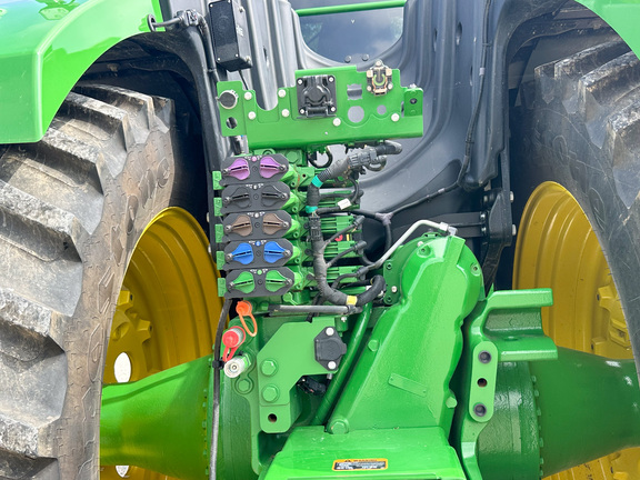 2025 John-Deere 9R 440