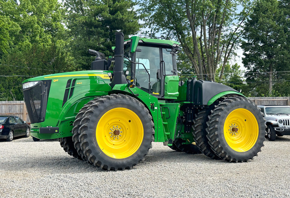 2025 John-Deere 9R 440