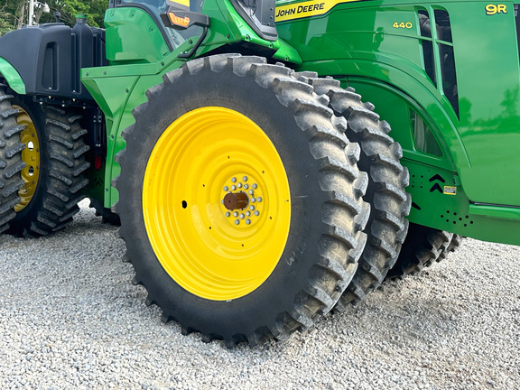 2025 John-Deere 9R 440