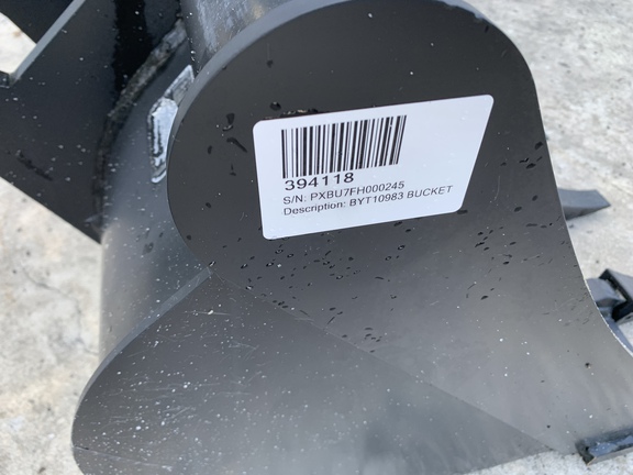 Photo of John Deere BYT10983