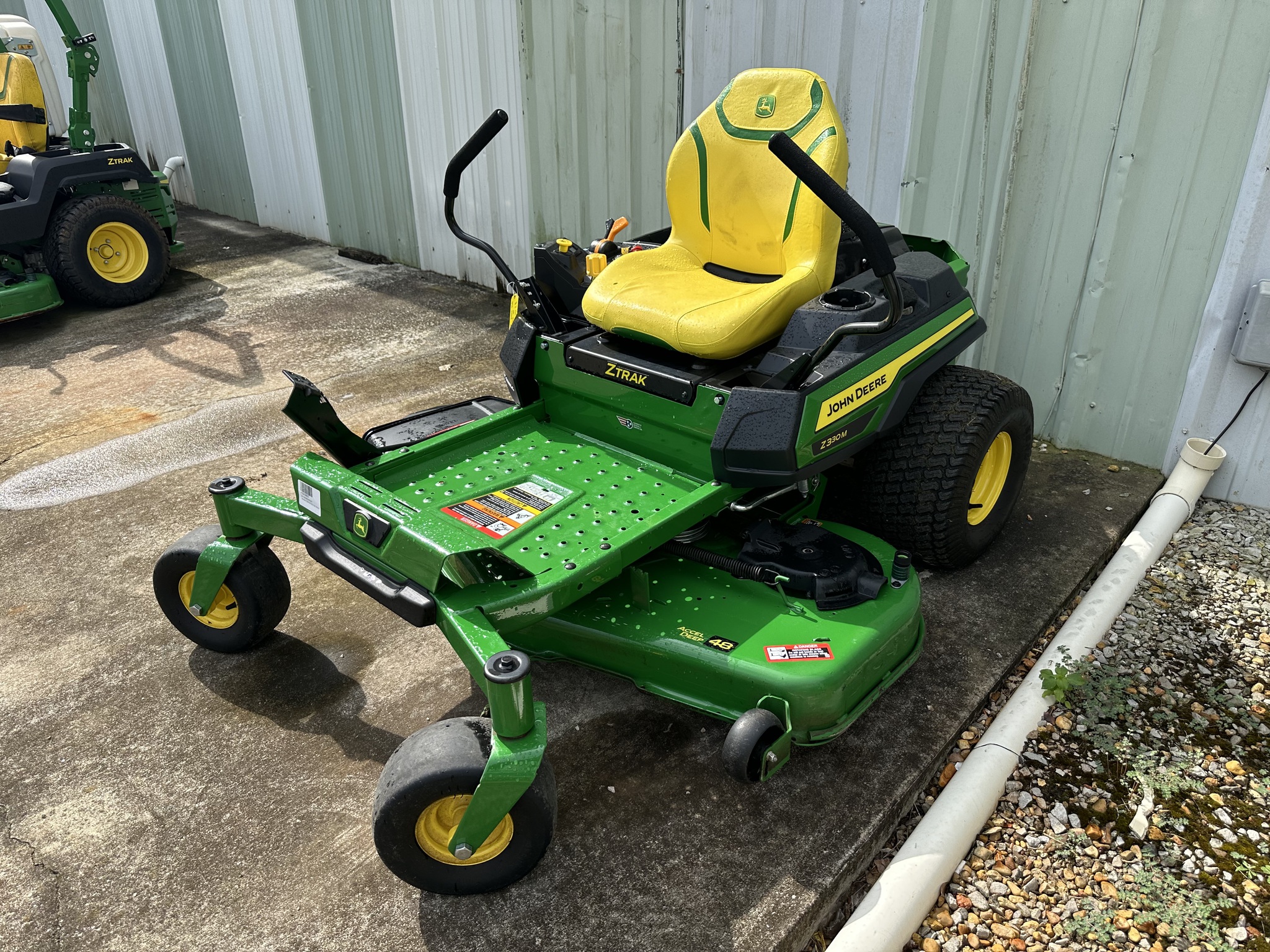 2024 John Deere Z330M