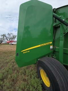 2021 John Deere 560M Image 7