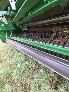 2021 John Deere 560M Image 8