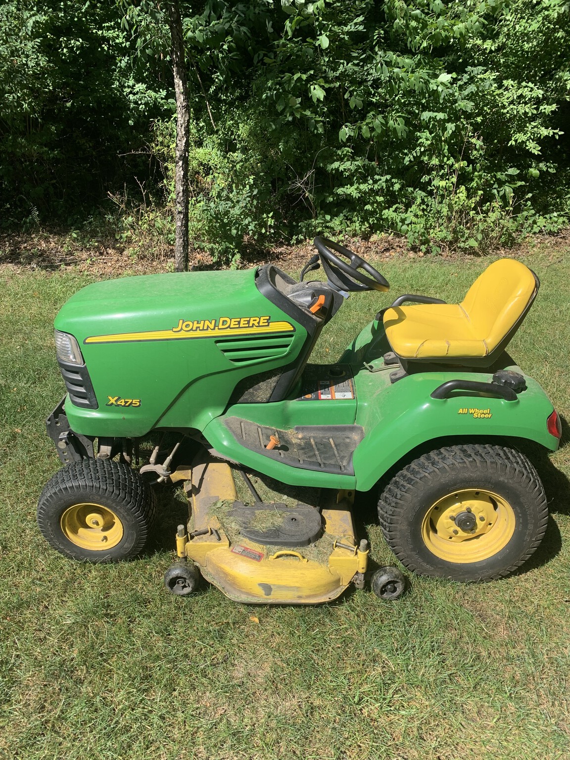 2004 John Deere X475 Image 1