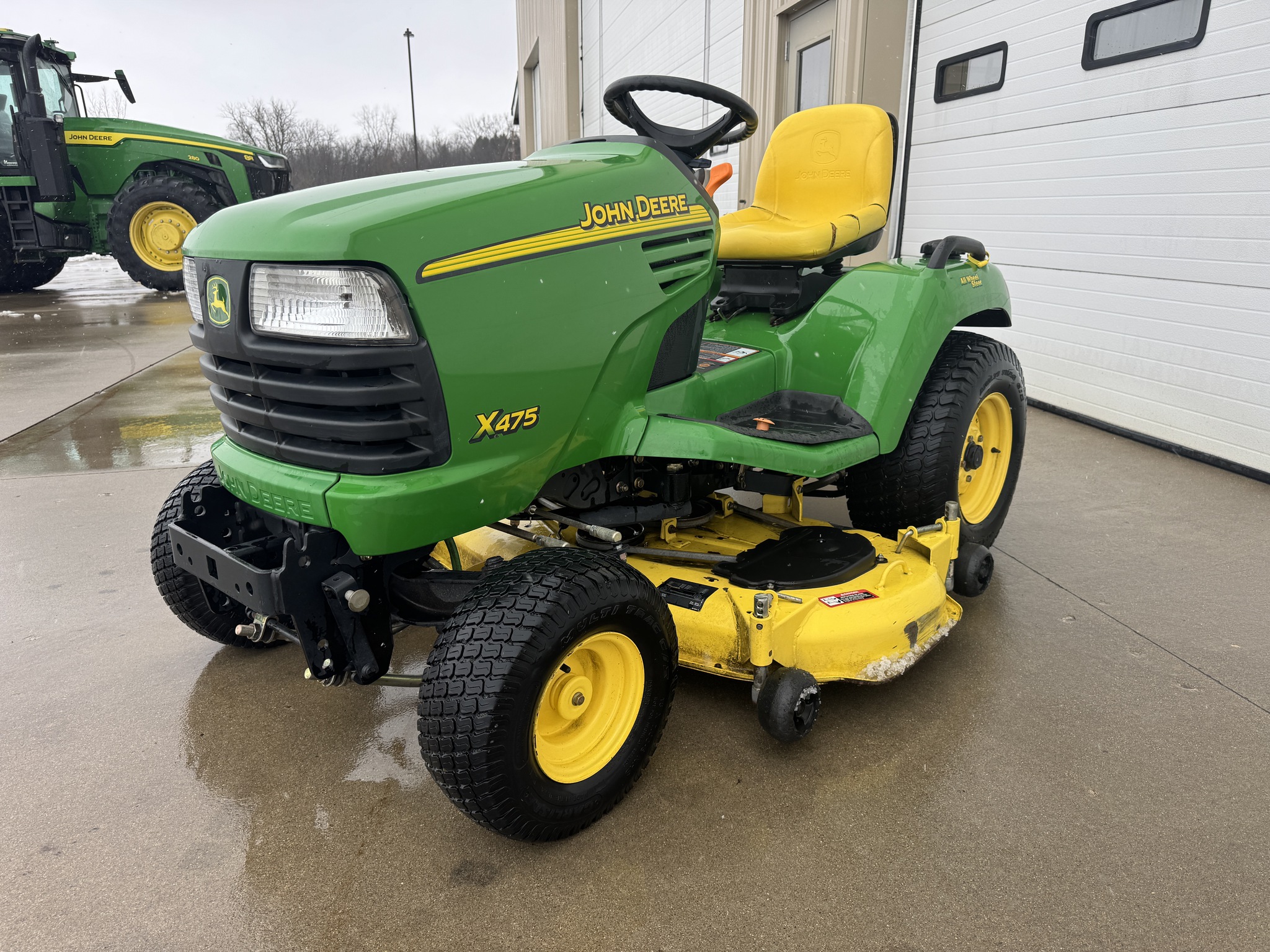 2004 John Deere X475 Image 3