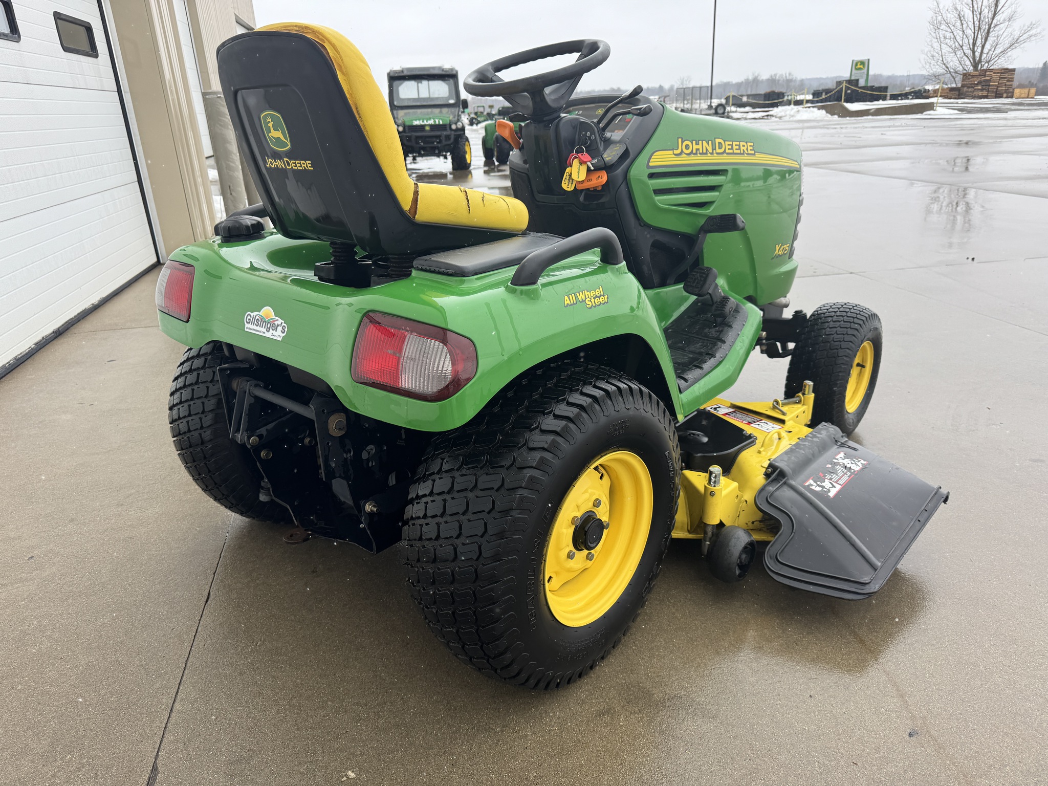2004 John Deere X475 Image 4