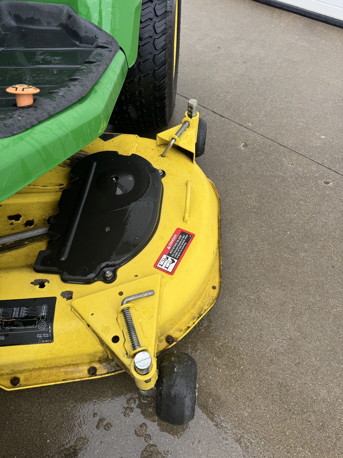 2004 John Deere X475 Image 10