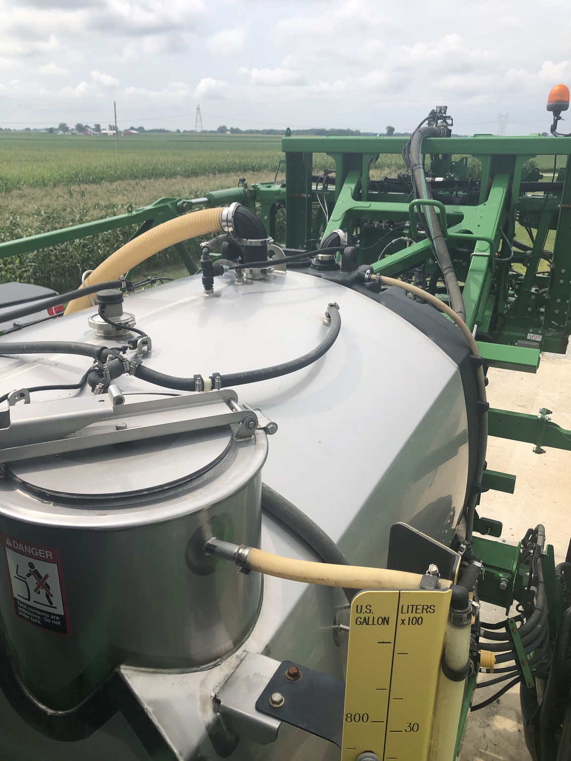 2018 John Deere R4030 Image 14