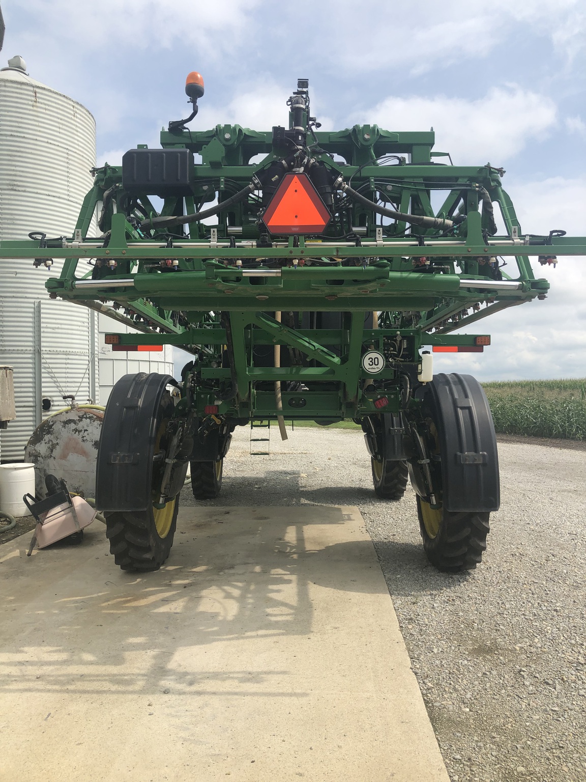 2018 John Deere R4030 Image 4