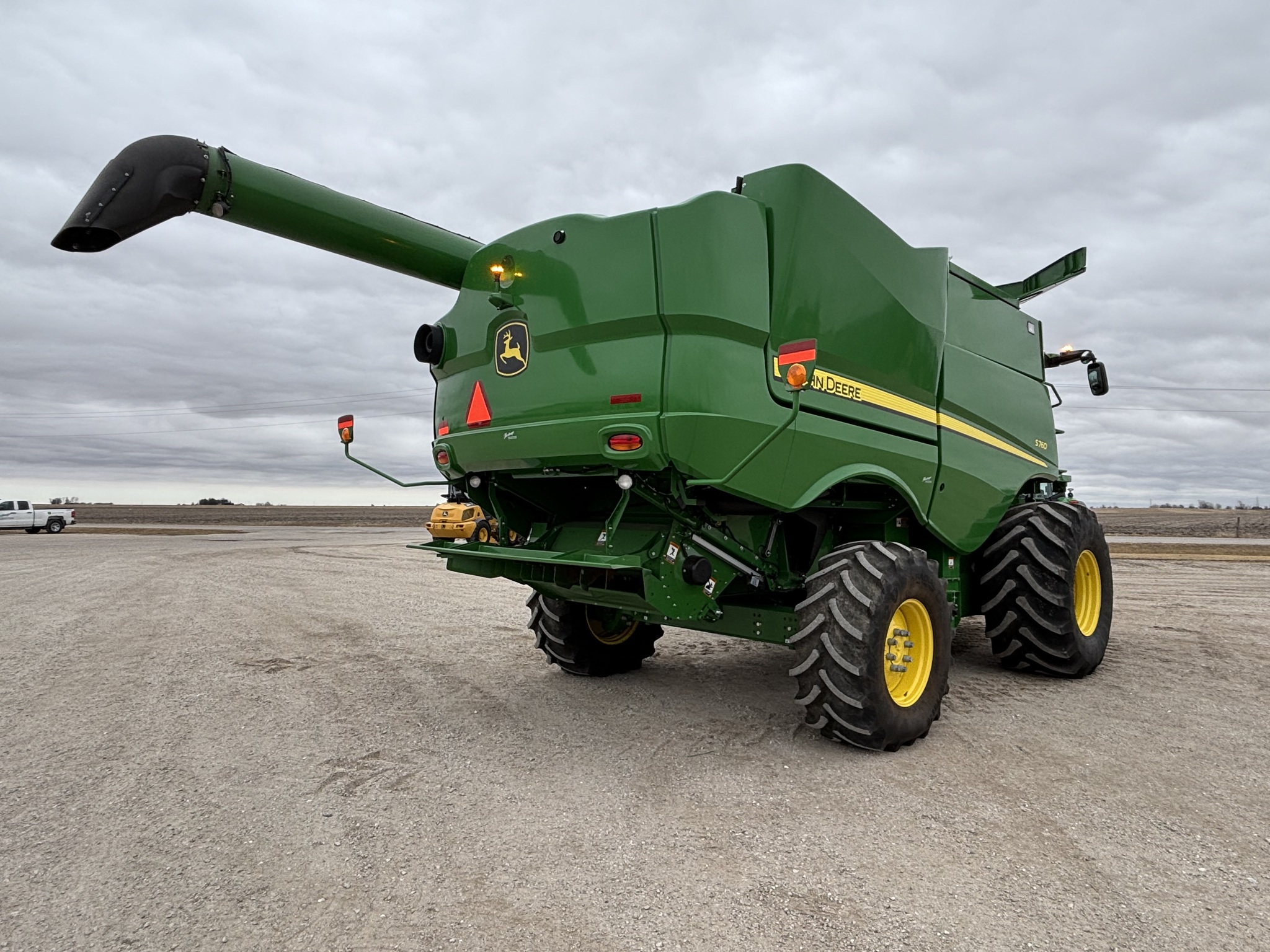  2024 John Deere S760 at Heritage Tractor in Galesburg, IL