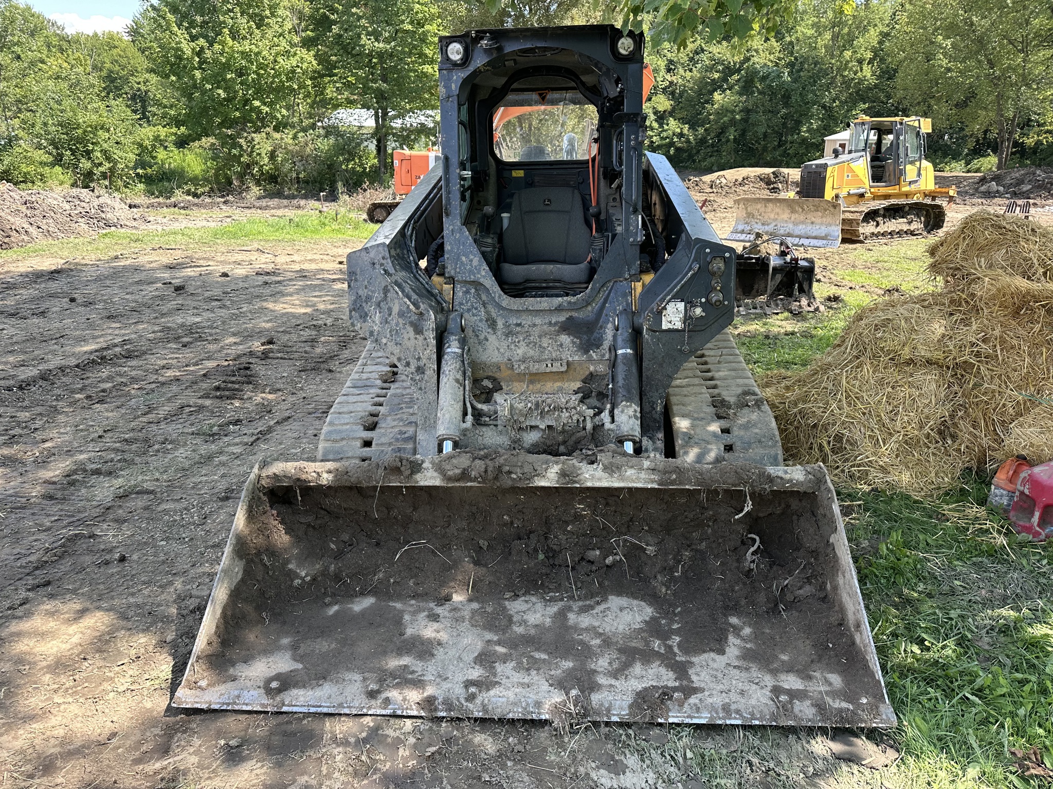 2022 John Deere 333G Image 1