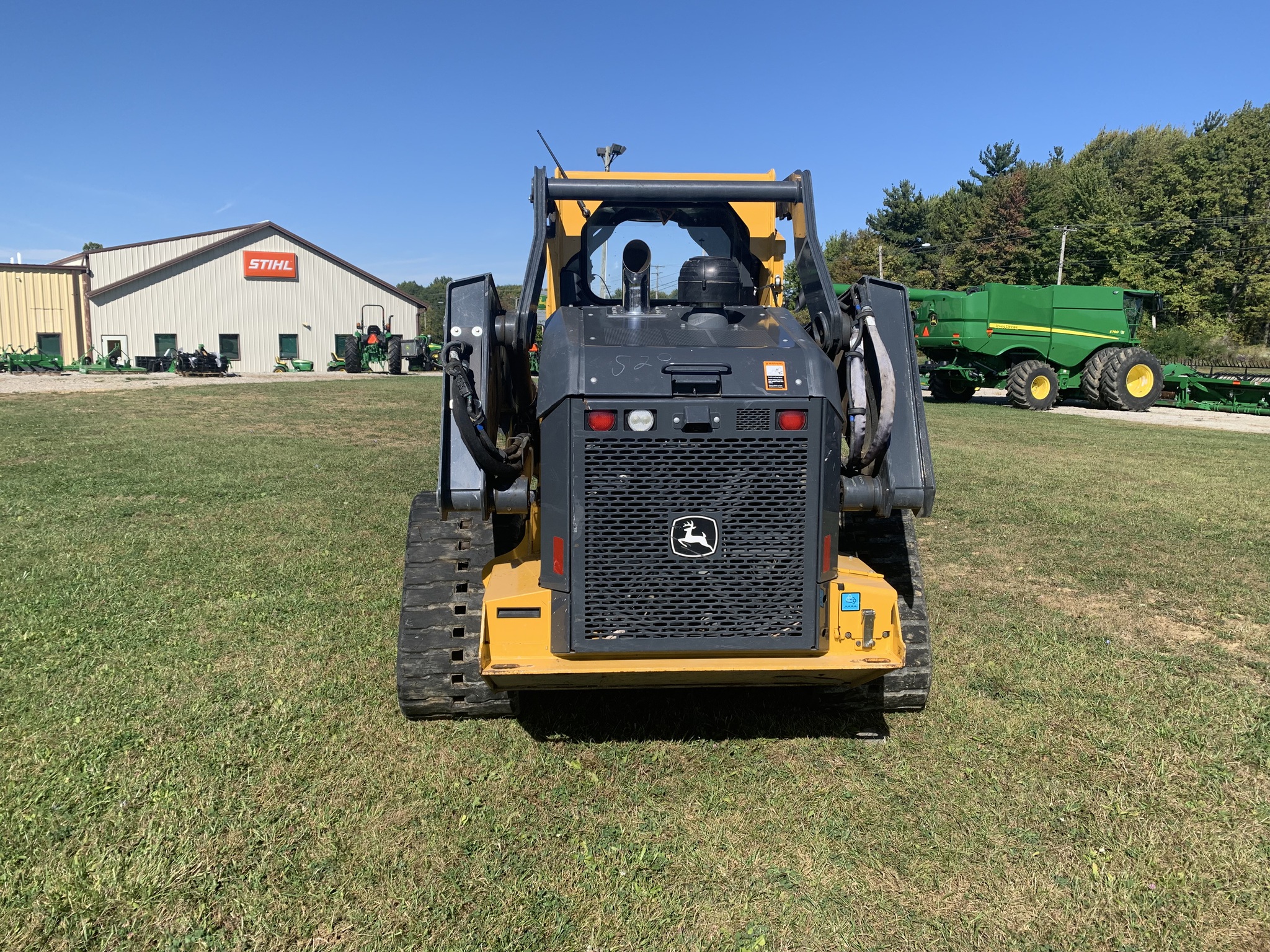 2022 John Deere 333G Image 4