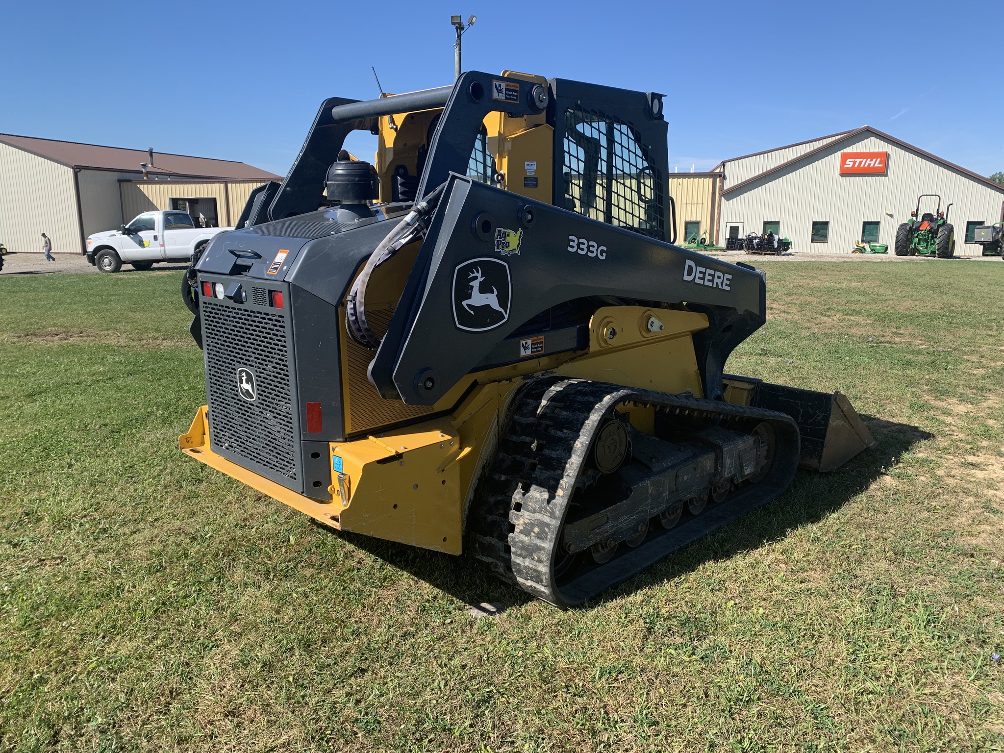 2022 John Deere 333G Image 6