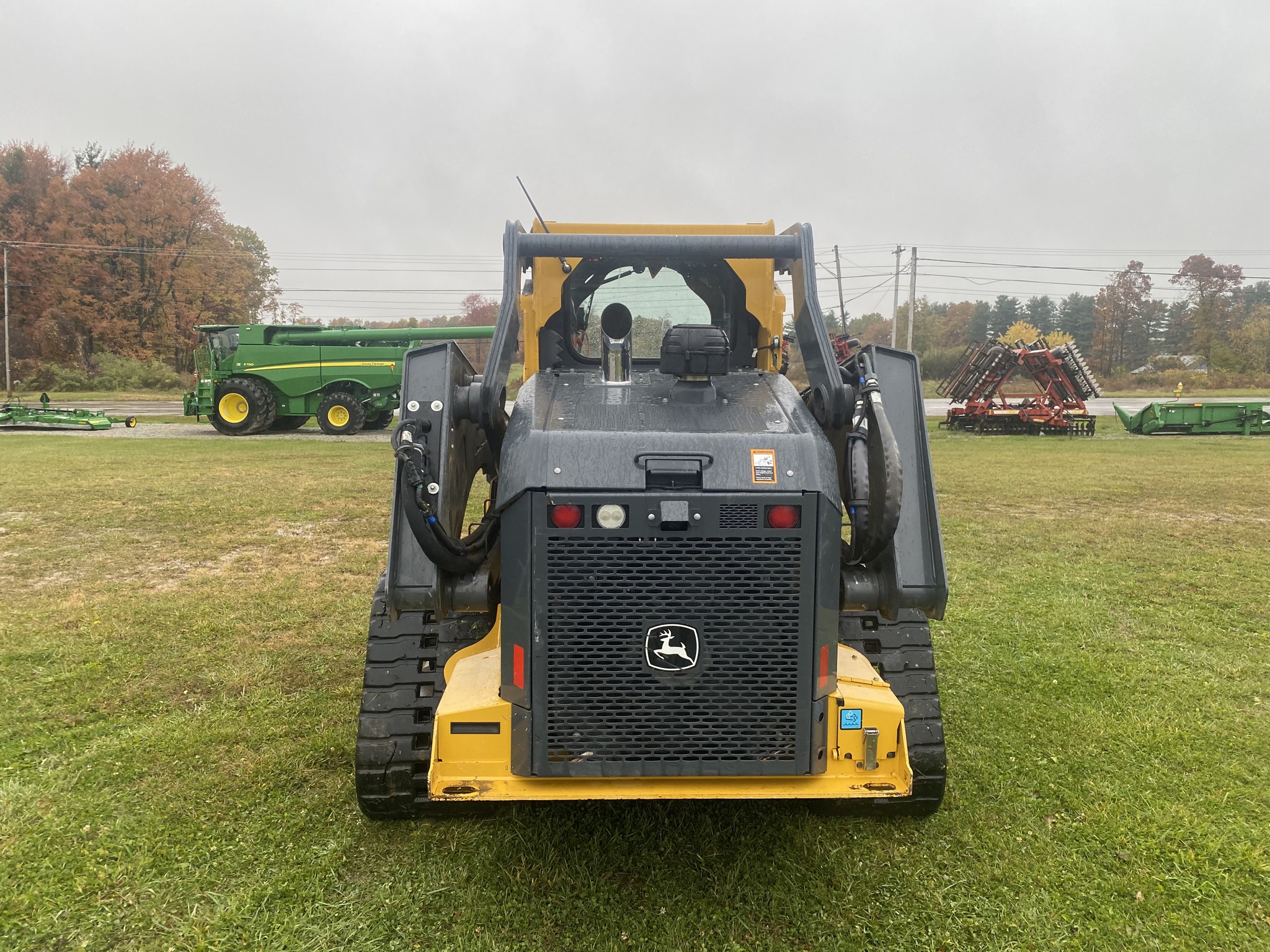 2022 John Deere 333G Image 5