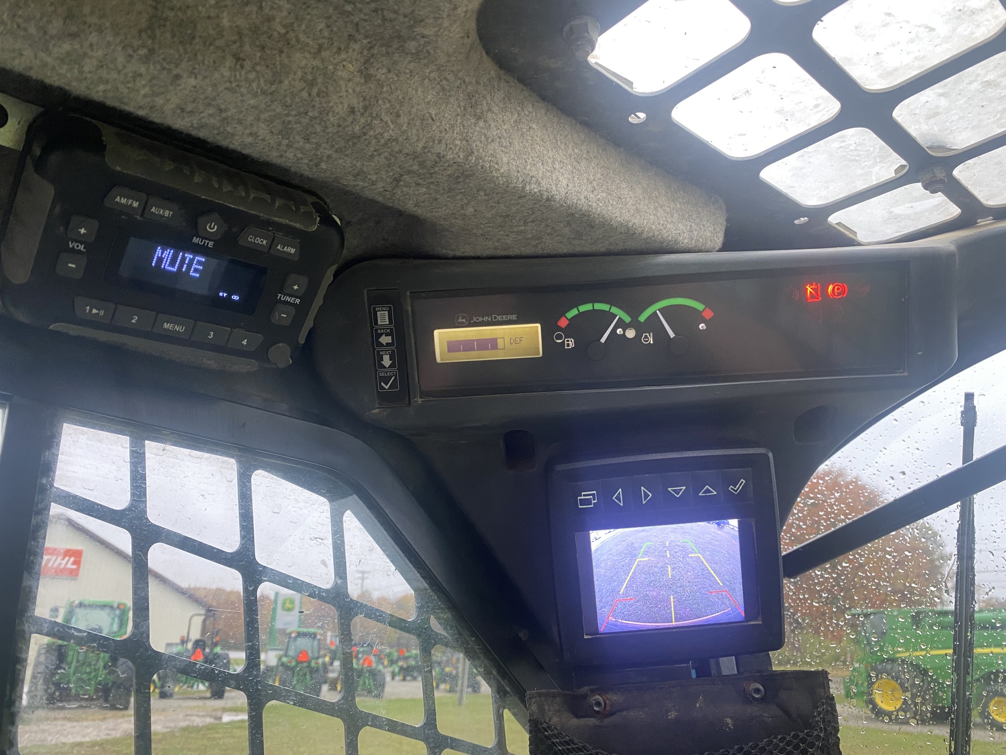 2022 John Deere 333G Image 19