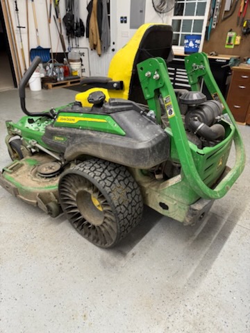 2024 John Deere Z950M Image 4