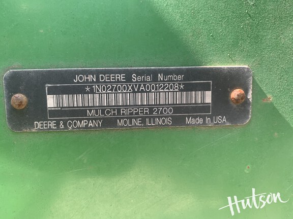 Photo of 2010 John Deere 2700