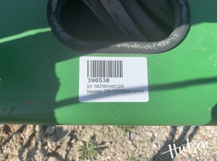 Photo of 2010 John Deere 2700
