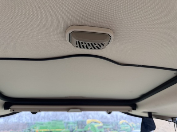 2025 John Deere 6M 155 - Photo33