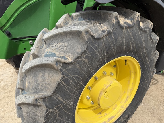 2025 John Deere 6M 155 - Photo10