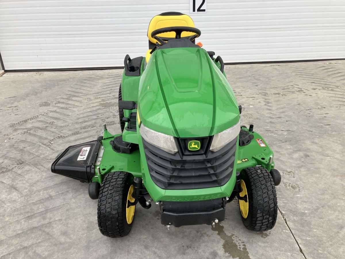 2023 John Deere X570 Image 3