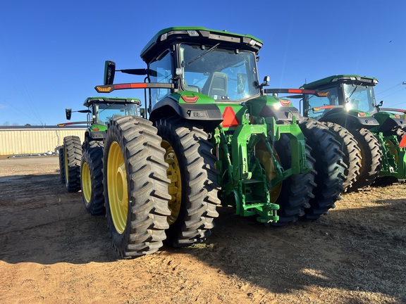 2024 John Deere 8R 310 Photo 5