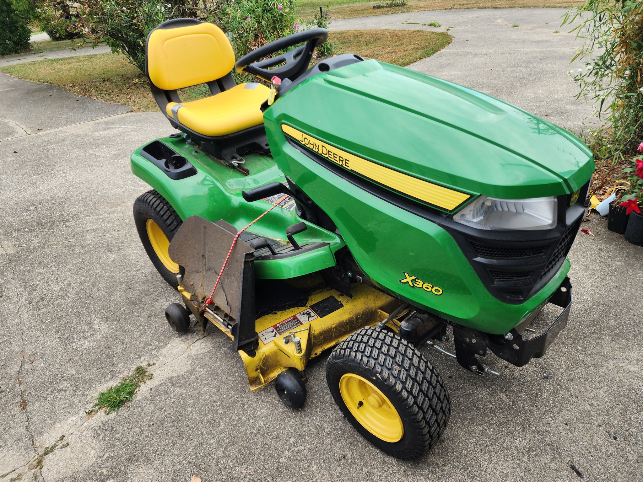 2015 John Deere X360 Image 4
