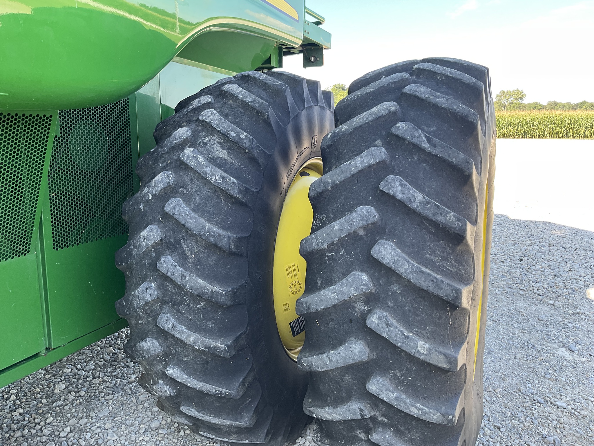 2007 John Deere 9660 STS Image 4