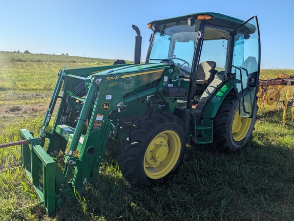 Photo of 2023 John Deere 5060E