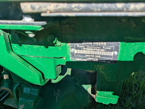 Photo of 2023 John Deere 5060E