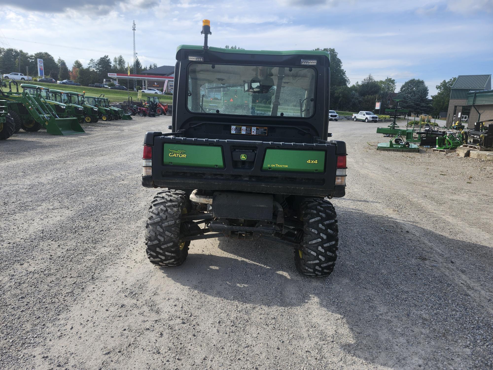 2021 John Deere XUV 835R Image 4