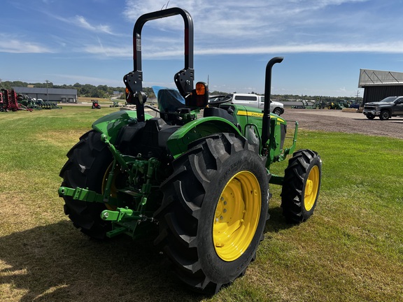 2024 John Deere 5067E - Photo3