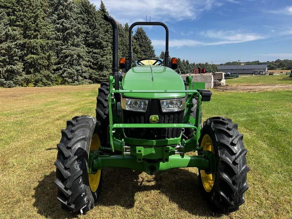 2024 John Deere 5067E - Photo8