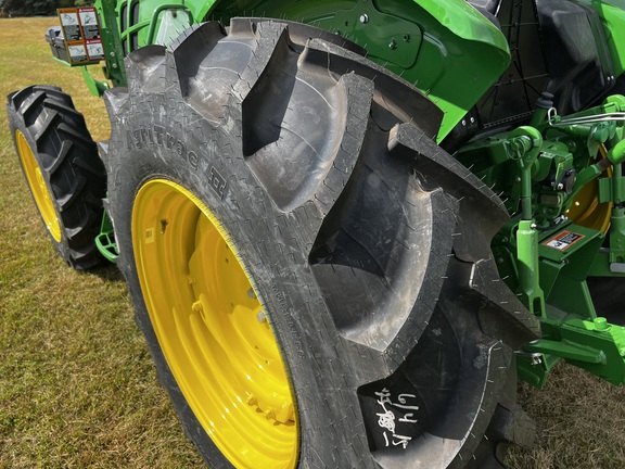 2024 John Deere 5067E - Photo16