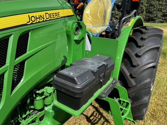 2024 John Deere 5067E - Photo18
