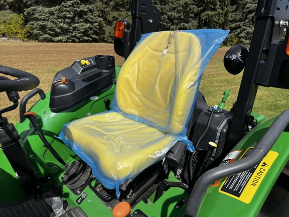 2024 John Deere 5067E - Photo25