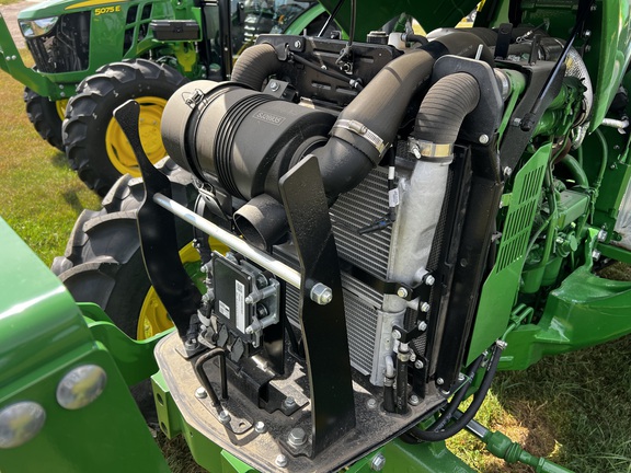 2024 John Deere 5067E - Photo17