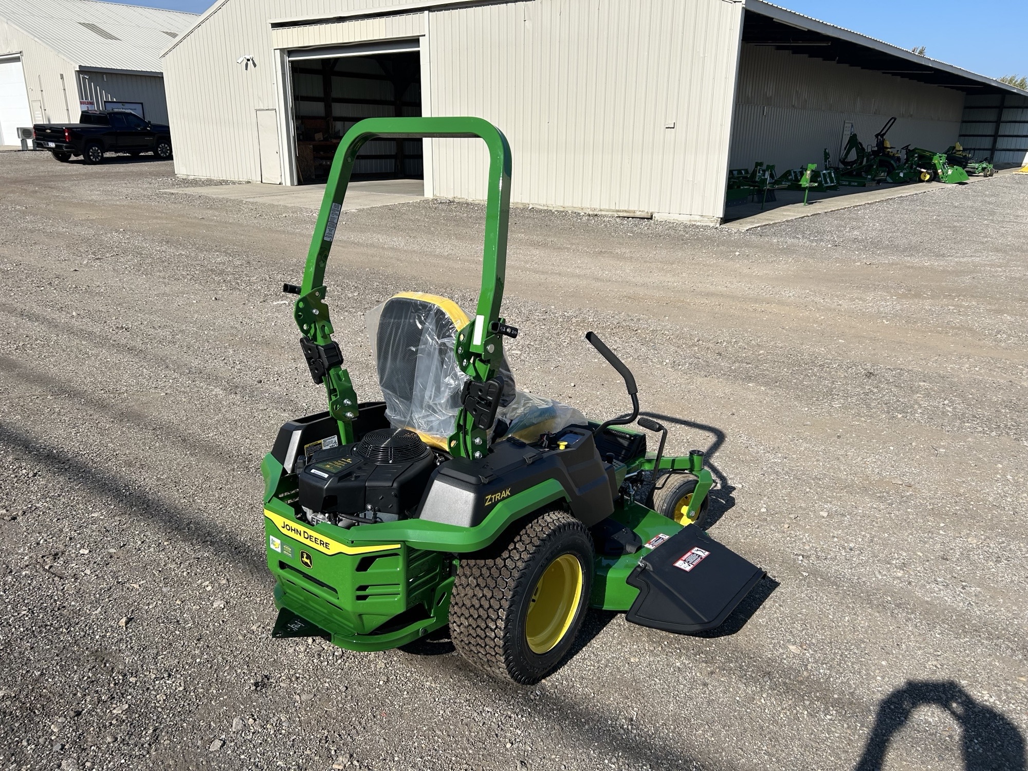 2025 John Deere Z545R Image 6