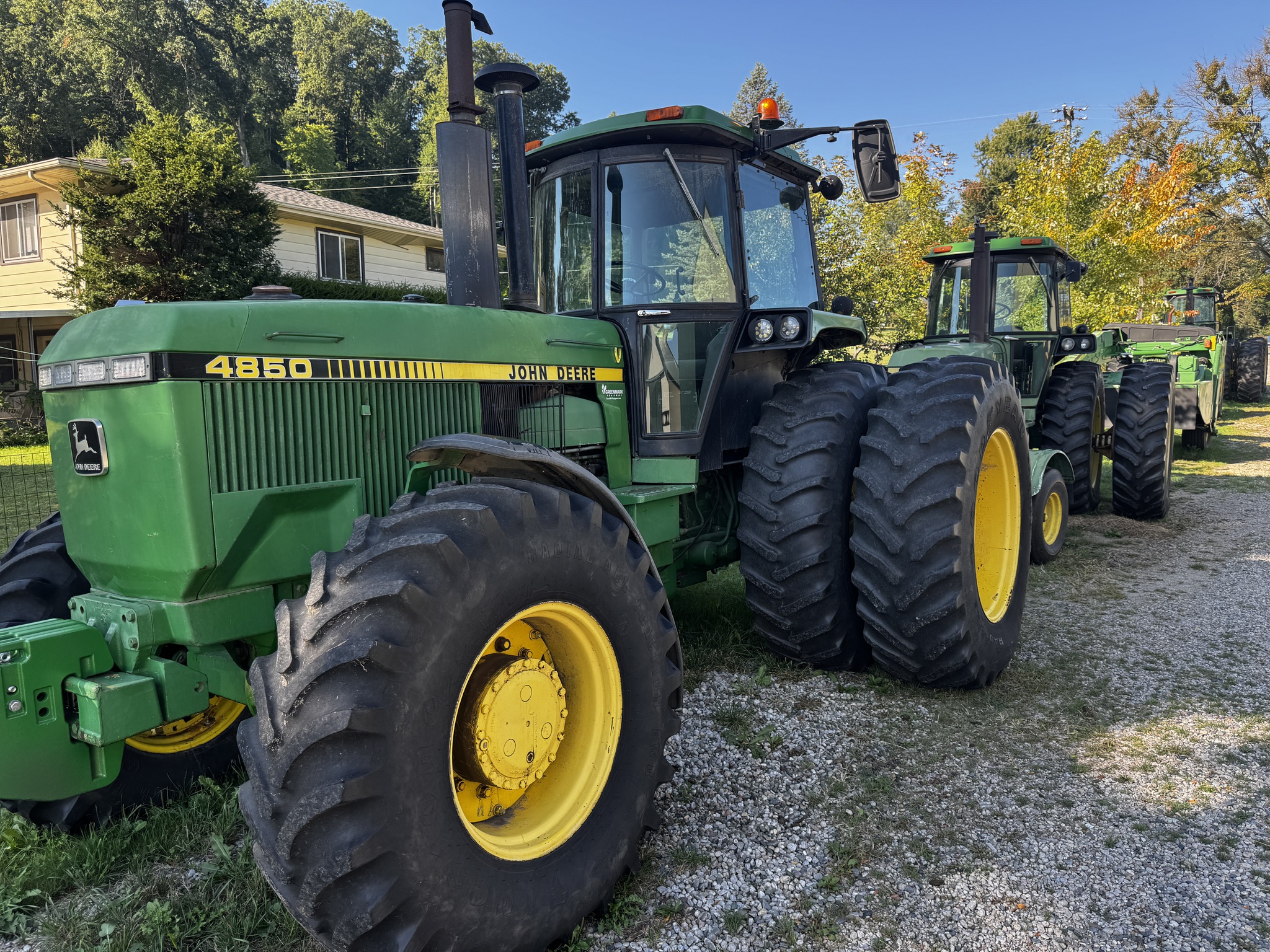 1983 John Deere 4850 Image 1