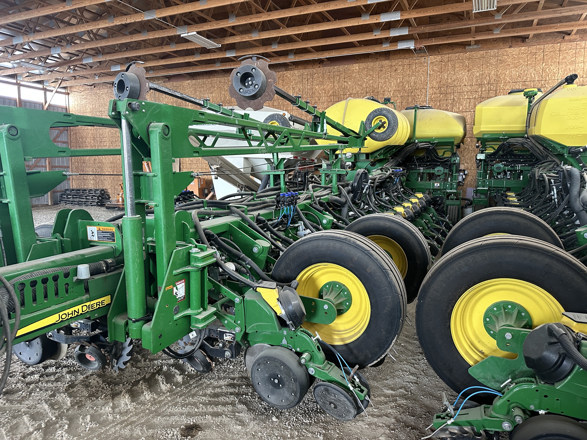 2019 John Deere 1775NT Image 2