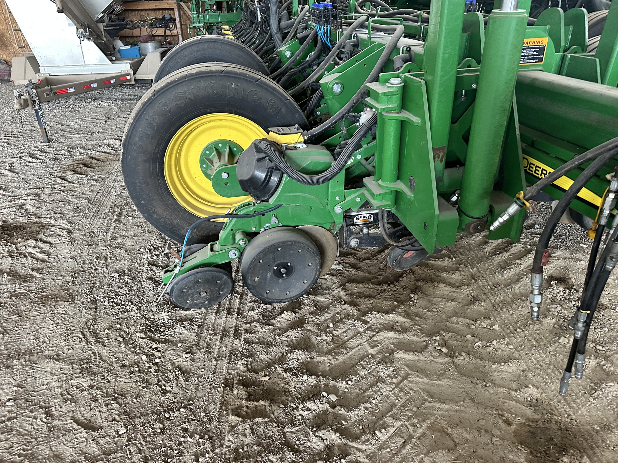 2019 John Deere 1775NT Image 5