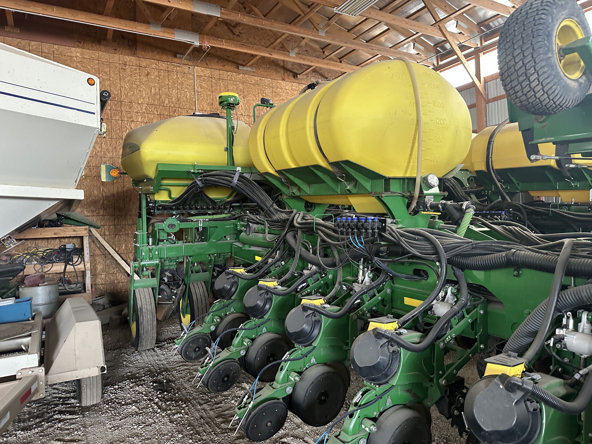 2019 John Deere 1775NT Image 1