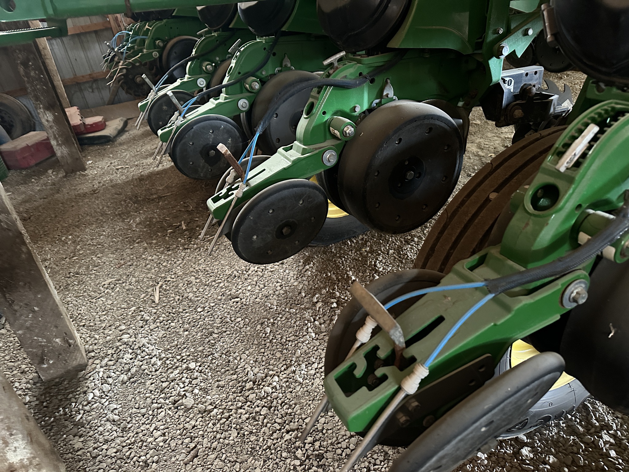 2019 John Deere 1775NT Image 9