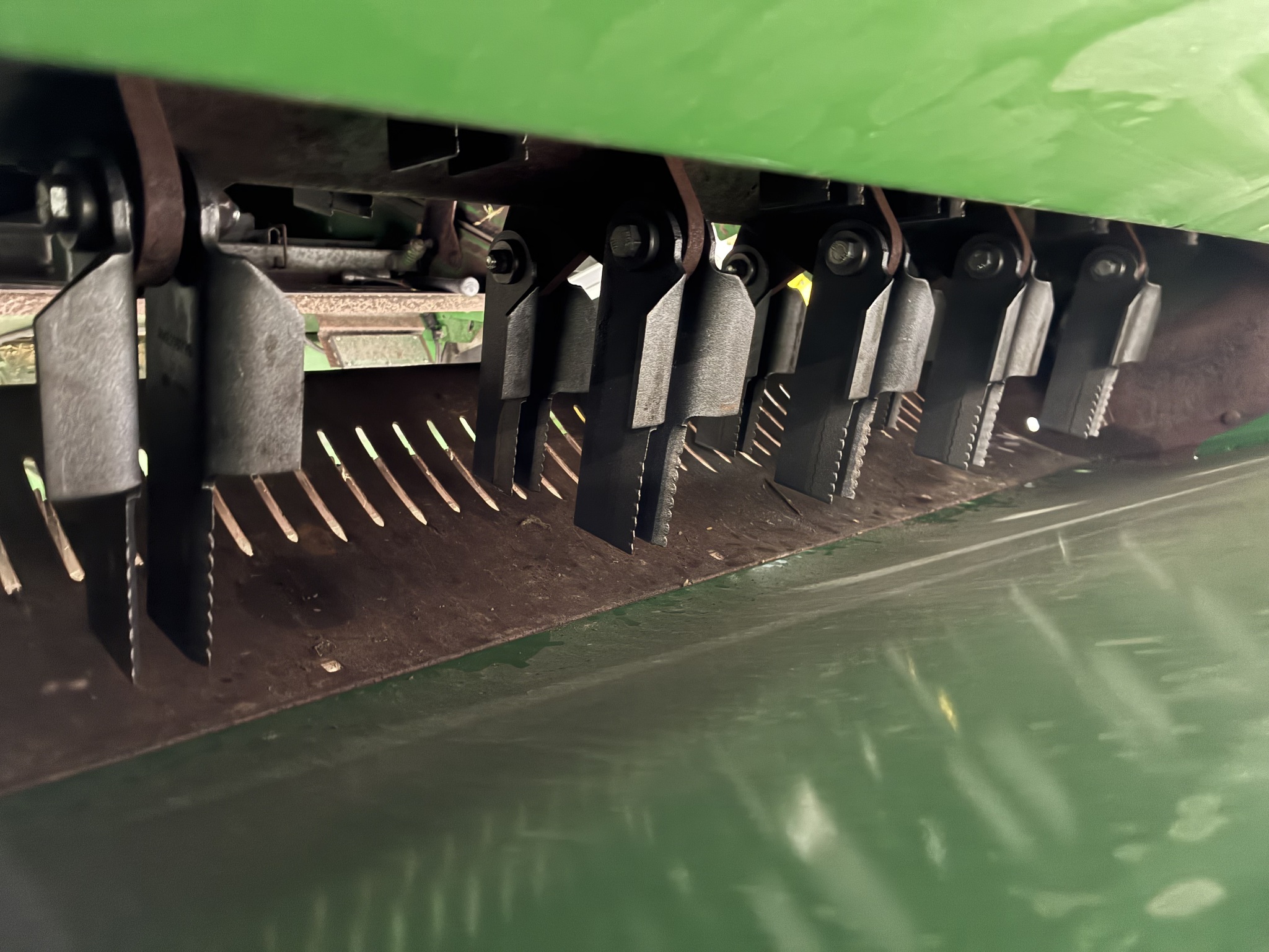 2011 John Deere S670 Image 6