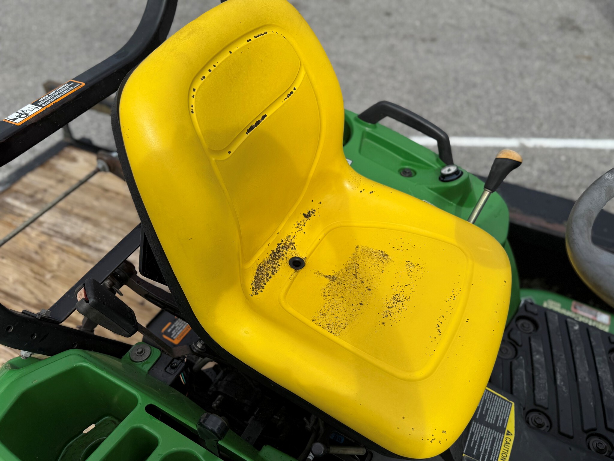 2014 John Deere 1023E Image 14