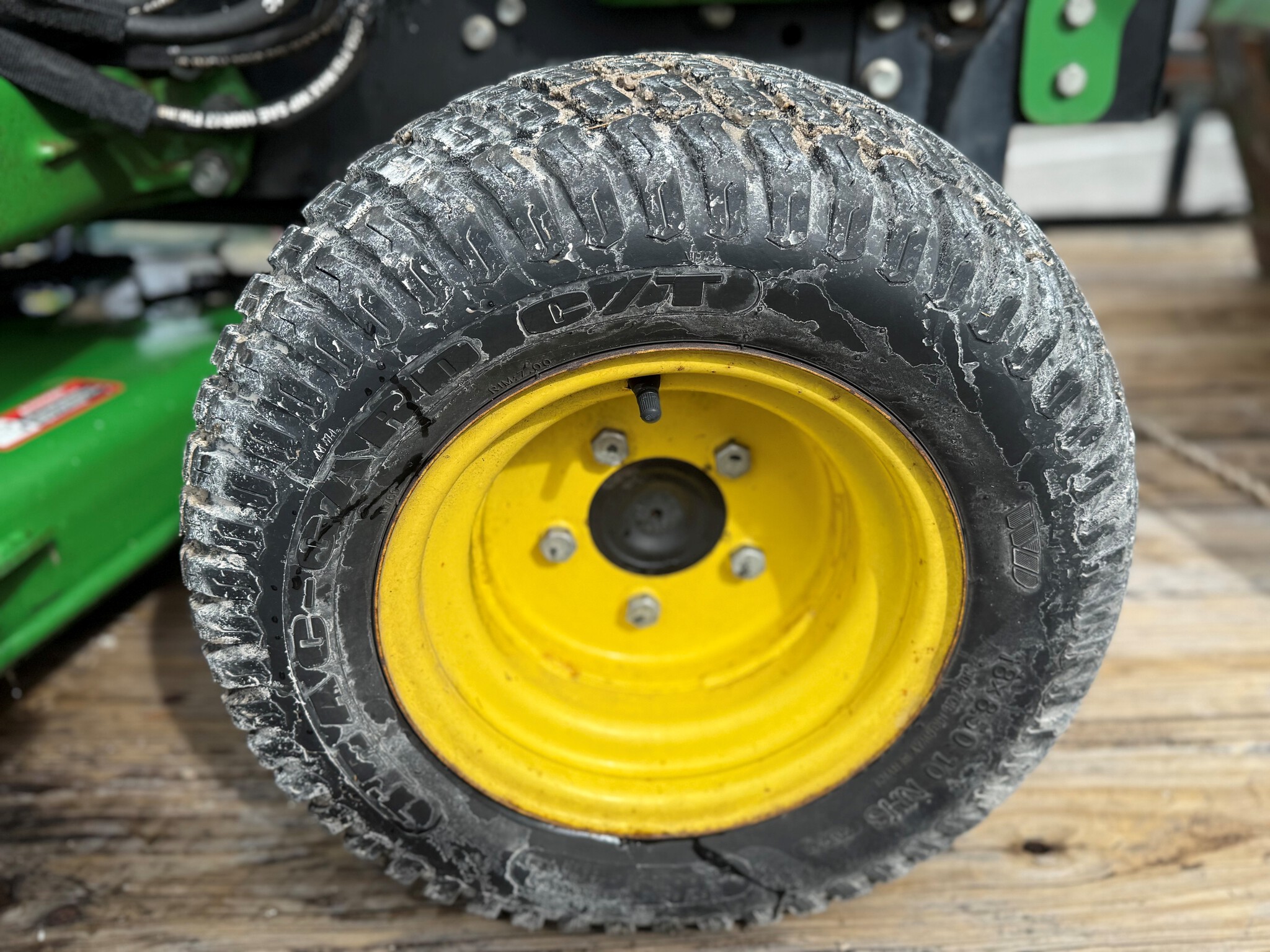 2014 John Deere 1023E Image 18