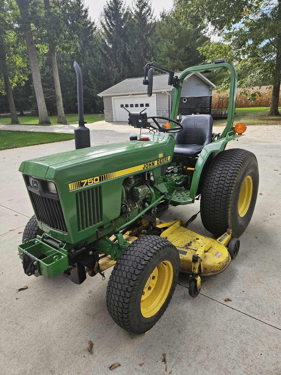 1986 John Deere 750 Image 2