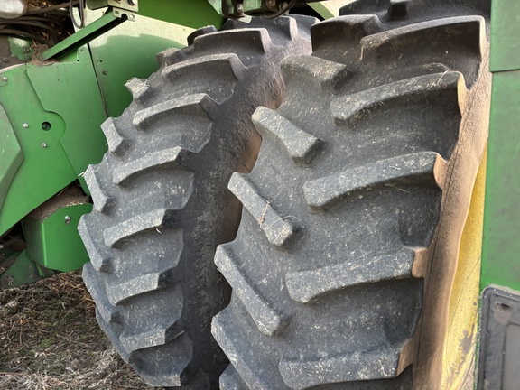 Photo of 2017 John Deere S690