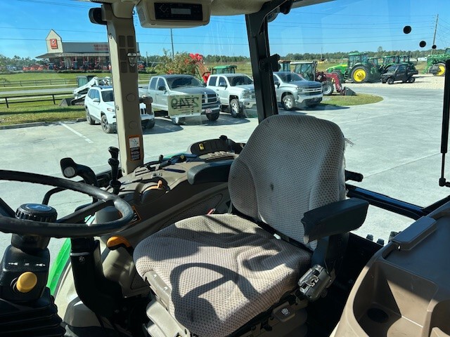 2021 John Deere 6120E Image 5